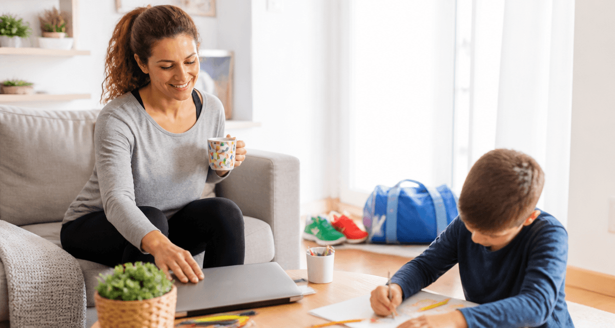 équilibre de vie femme enfant salon