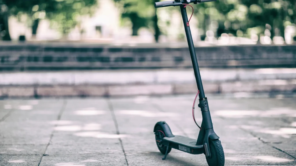 Sport et mobilité : comment profiter du Black Friday pour trouver une trottinette électrique au meilleur prix ?